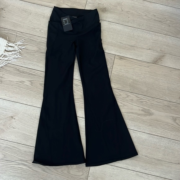 Fabletics Pure Luxe High Waisted Crossover Flare - Picture 1 of 3